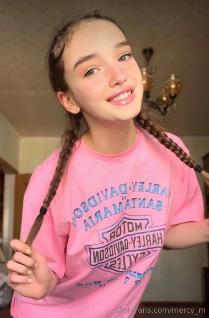 Omg she just made her page free to sub paw69 paw69 gorgeous babe has part 10 
