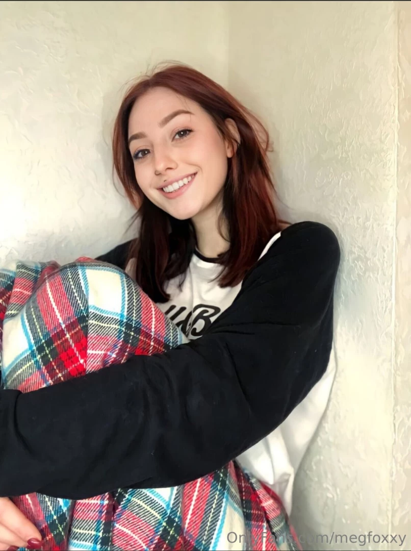 Erika_official her erika_official mouth and pussy is soaking wet and part 152 