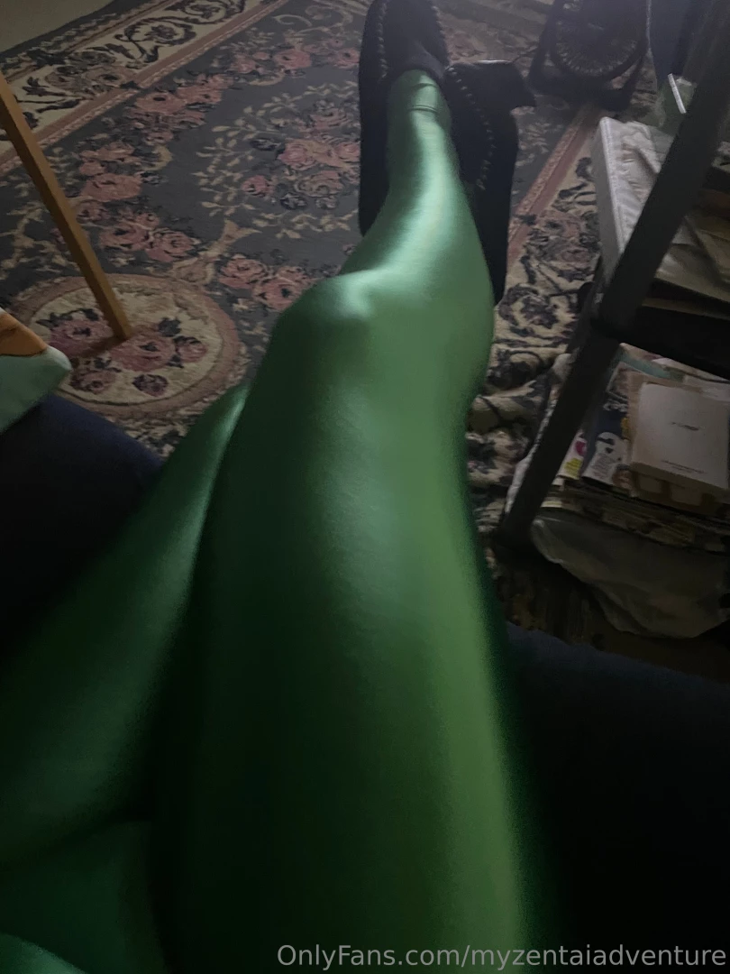 Feelin green on a rainy humid saturday afternoon part 3 