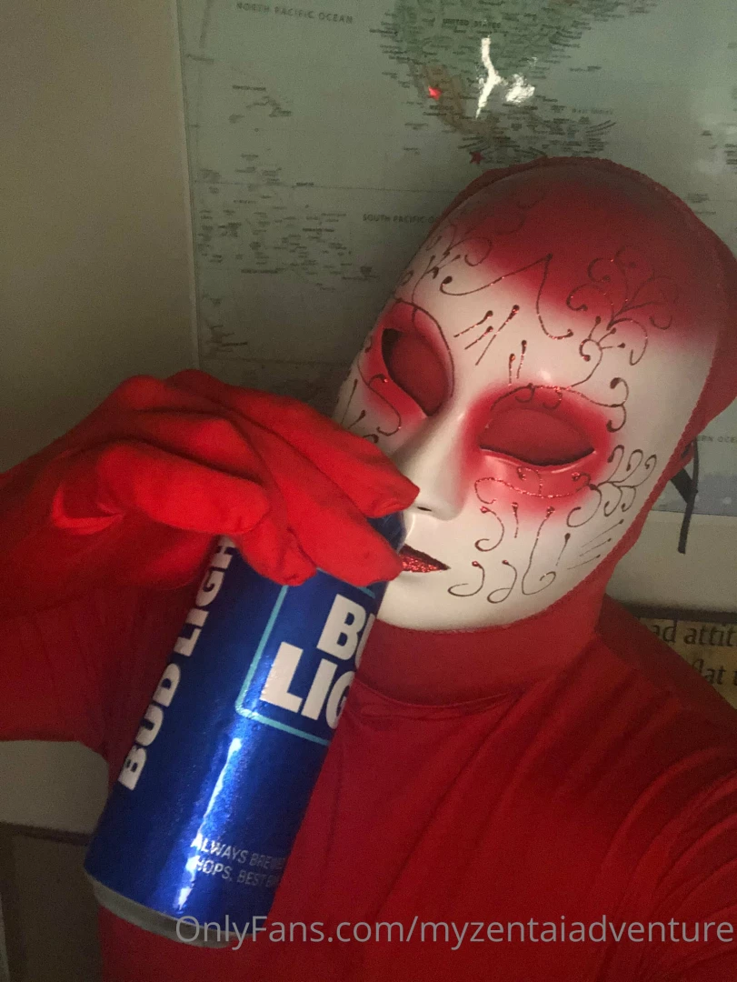 Drinking it up and suiting up before a videocall with a fellow zentai part 1 