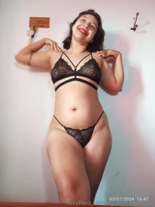 Would you play with my belly button