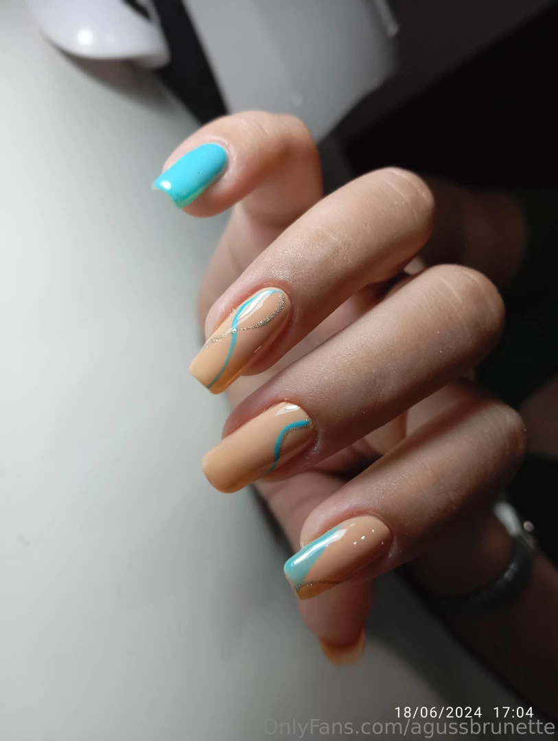 Do you like my nails they look cute when i take off my thong 