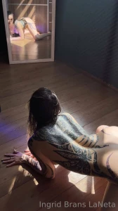Comenzamos la semana con un video frente al espejo en l veo un demonio