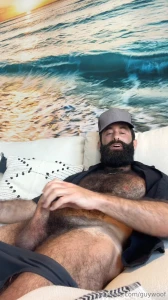 When i read your comments i just get to horny come watch me jerk off -