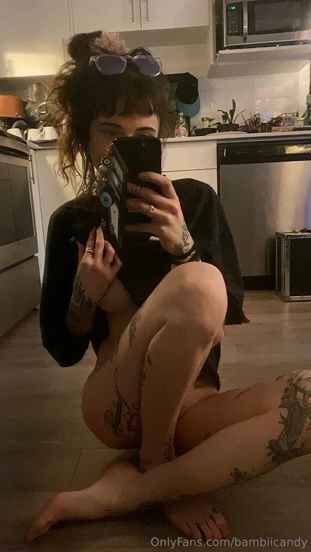 Goodmorninggg myloverss i hope everyone has a beautiful day todayy 