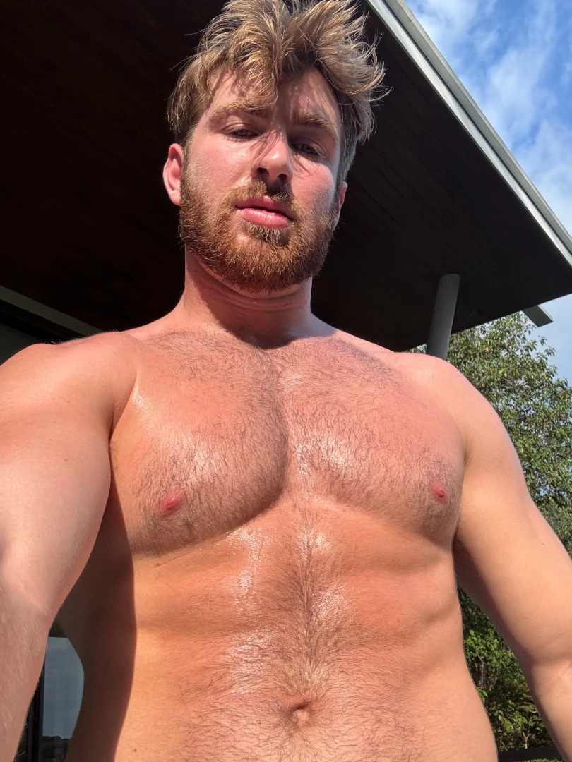 Sweaty fur aka your tongue s favorite hobby 