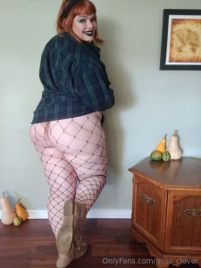 Explore the world of alternative girl phoebegoth custom videos cock part 4