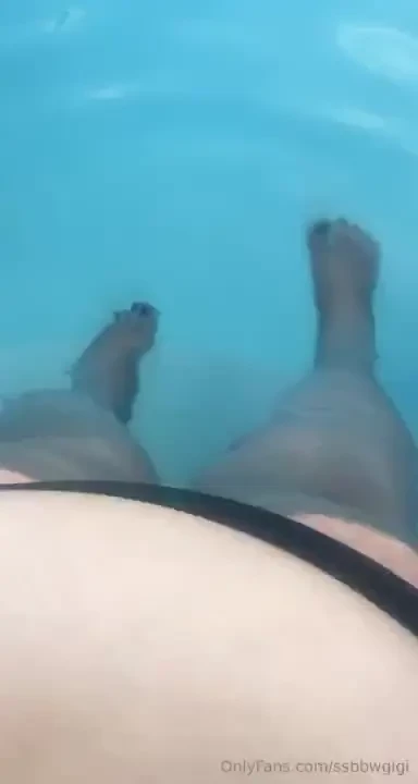 My chubby feet playing under water part 1 