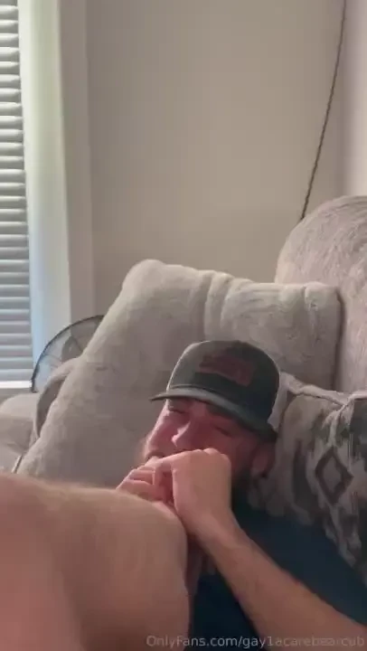 Went from this to bearhunter411 sucking my cock for 6 33 should i post 