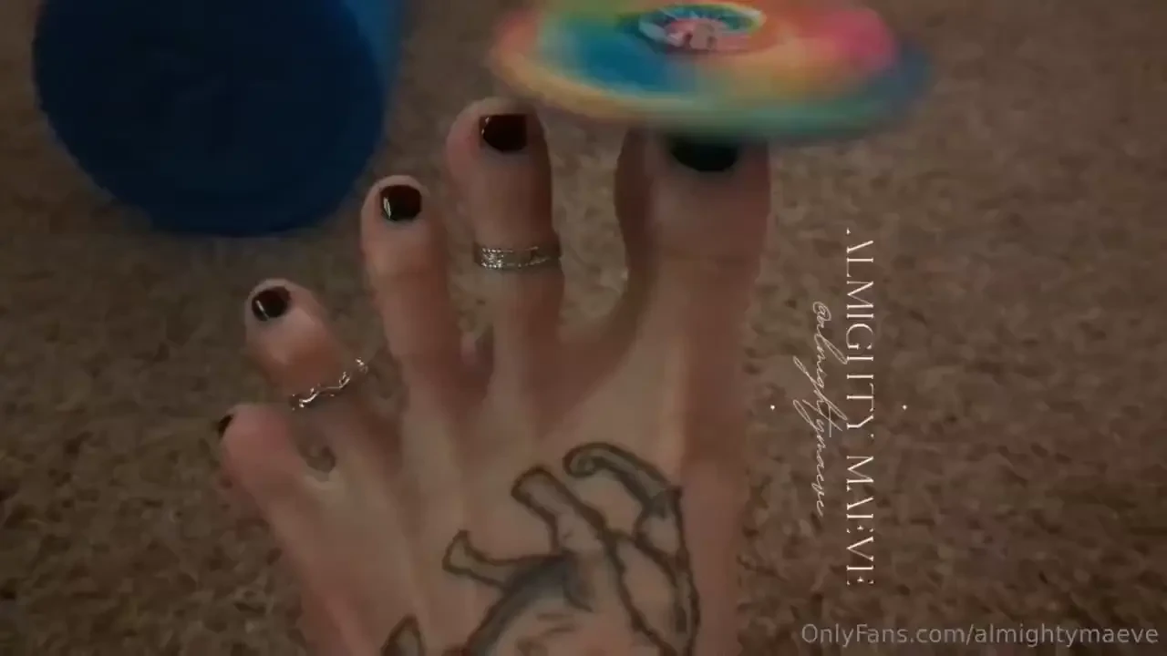 Bonus spin i love doing random stuff with my toes groovy rainbow 