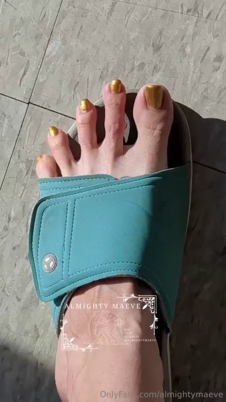 Feeling a bit under the weather today found this video staring my left 