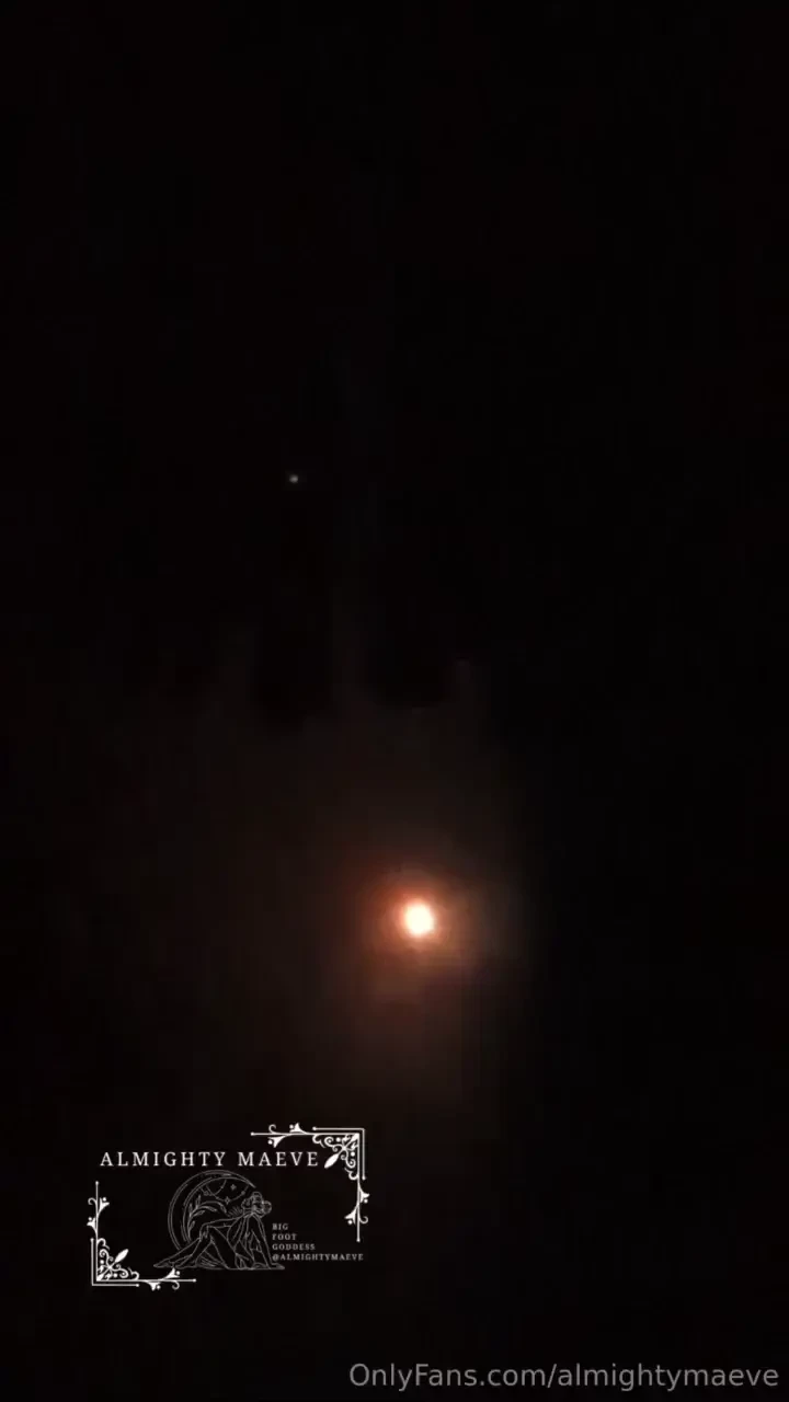 Flash warning had a little fun recording with the fireworks tonight 