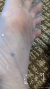 You love seeing stars with my big feet