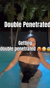 My love daddy look how i do a double penetration i fuck both my holes