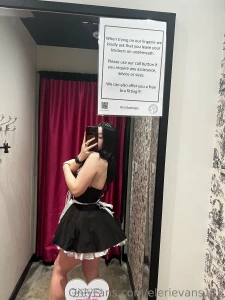 I love this outfit so much who wants to come and take it off me