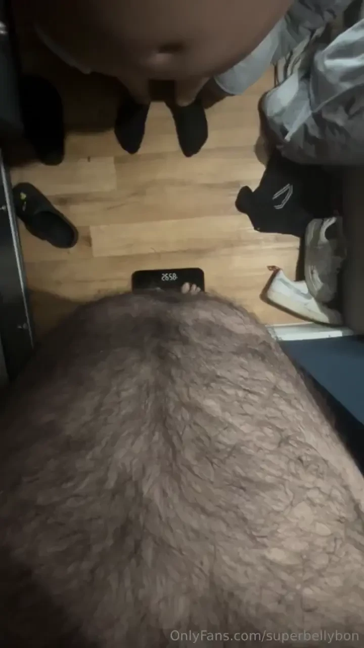 Hey lovelies myself and my bf morefatpls are doing a fattening little 