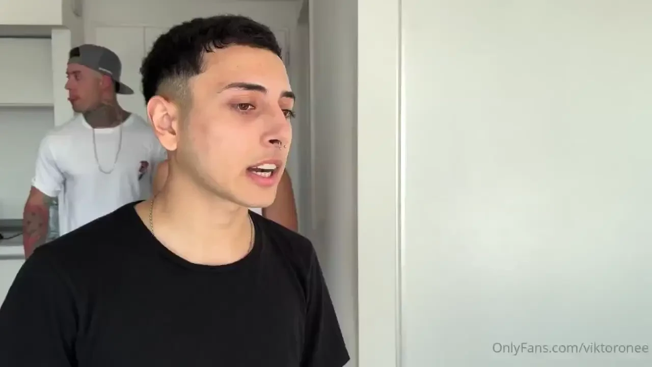 Hey babies don t miss out on the new video with rulo we know each 