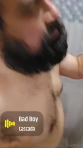 Flop flop my little wennie