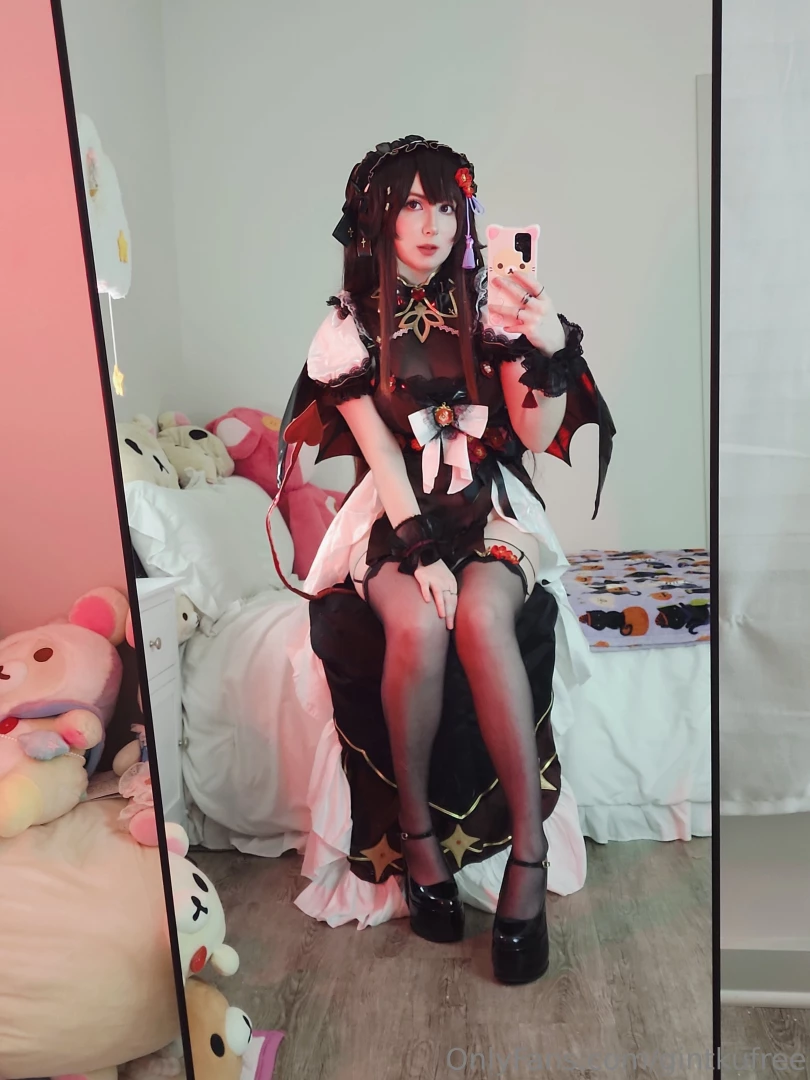 Succubus hu tao sending this photo set out tonight on my vip page 