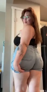 Promise me you ll pull my hair while you hit it from the back oh and