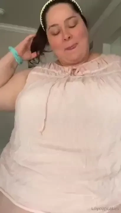 Something about this blouse i wore out today the way it shows off my 