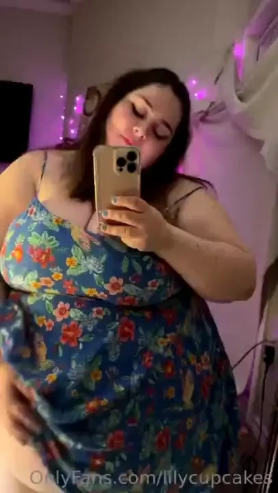 Rapidly outgrowing this dress x 