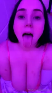 Just reminding you of how naughty i am like if you wanna give me your part 8