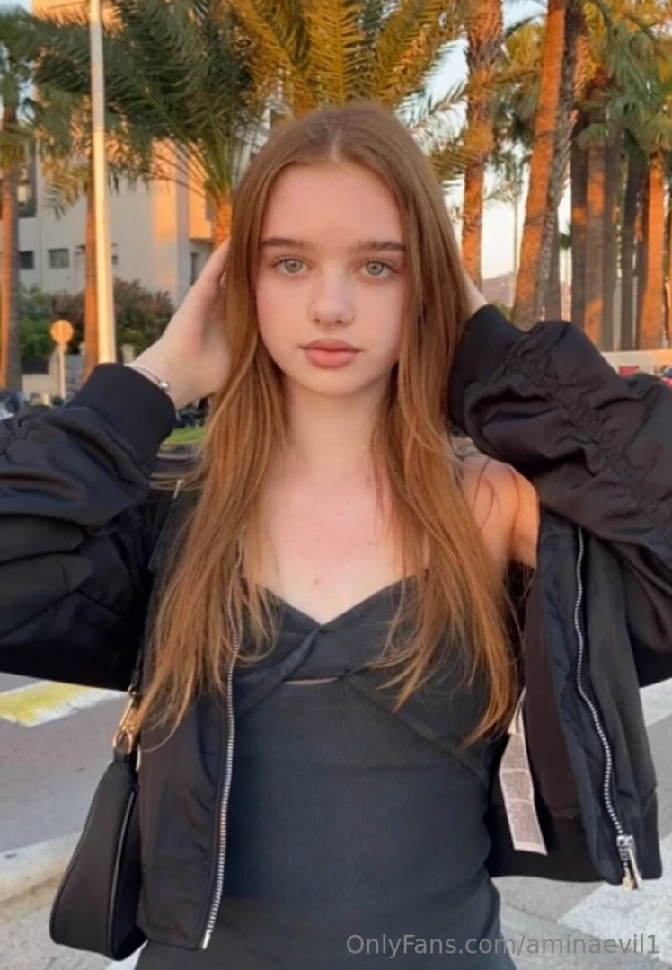 Only 18 kinky_alice this pretty girl kinky_alice likes to play with part 144 