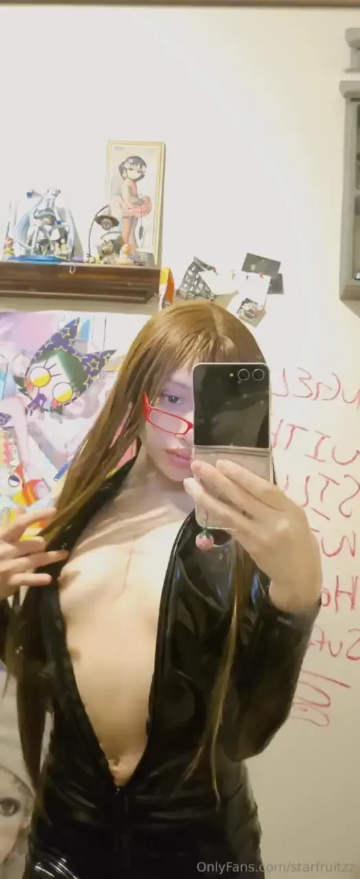 As promised showing off in latex 4 videos unzipping all the way down part 3 