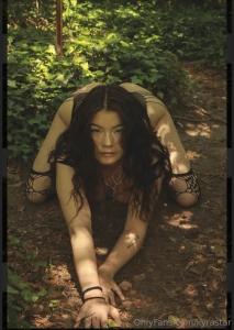 Subscribers see it first