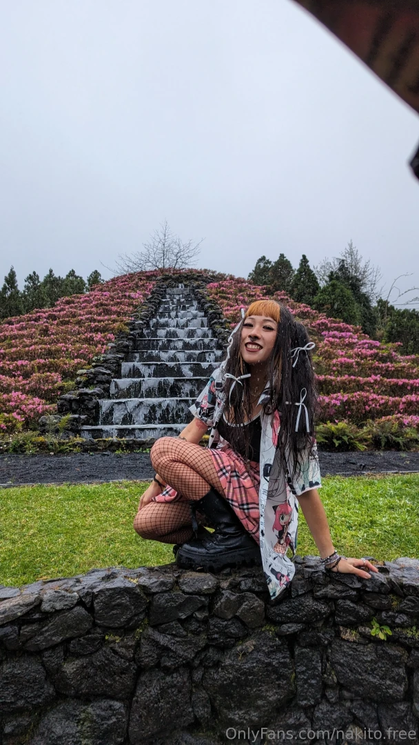 Feeling so cute kawaii even tho it s raining like shit but which kind 