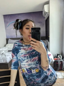 I can show you more of my privacy space when you sub to my main part 1