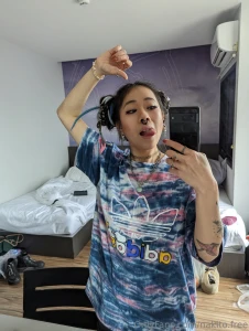 I can show you more of my privacy space when you sub to my main