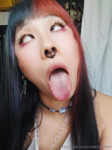 Dirty ahegao here you go but if you want the whole nasty ahegao video
