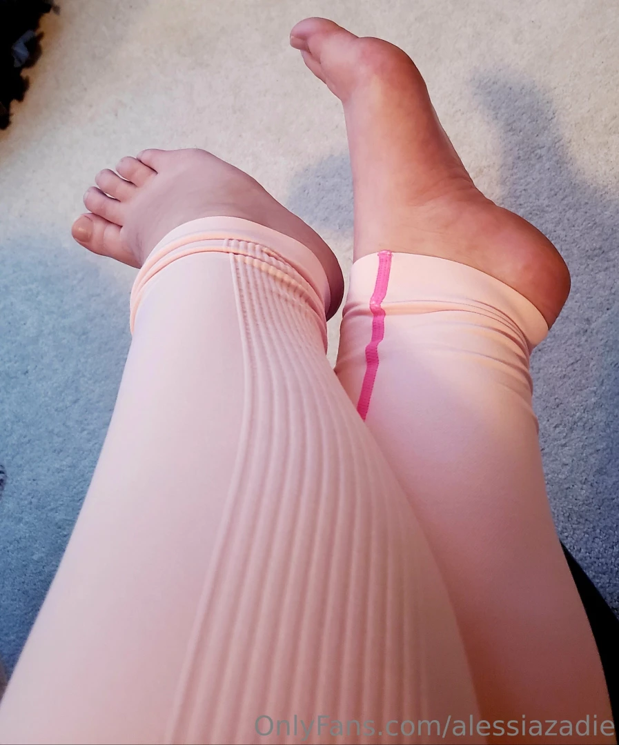 Smack my ass amp kiss my feet then i ll suck you dry part 1 