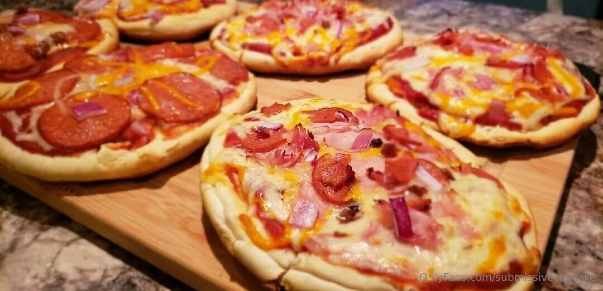 Made little pizzas for dinner 