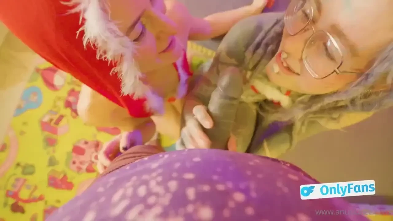 Merry xmas anal threesome we got a nice present and couldnt wait to 