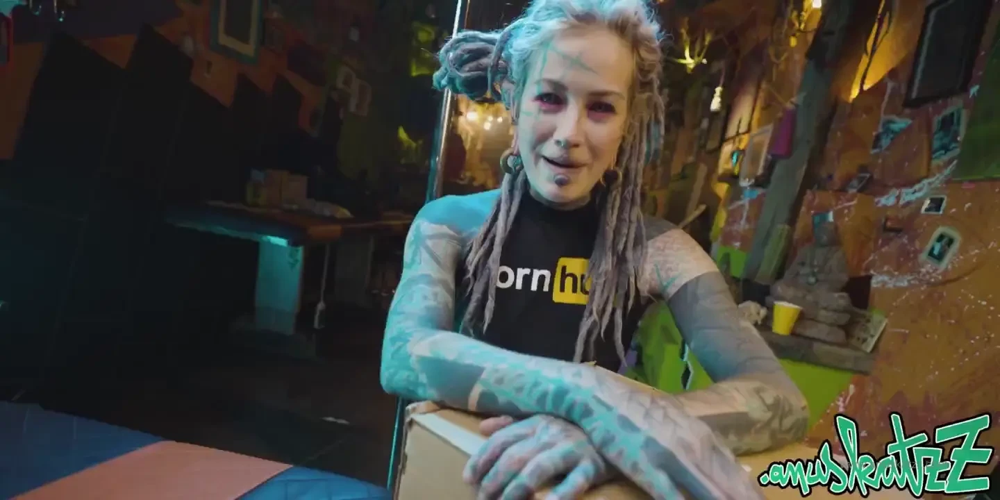 - attention - attention - sound on pornhub nominated me for - favorite 