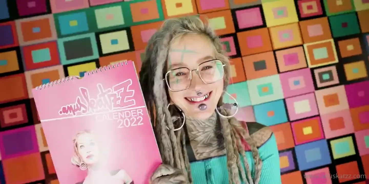 - treat yourself with a present - my calender 2022 is available now - 