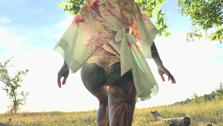 Rate my butt 1 is worst 10 is best 