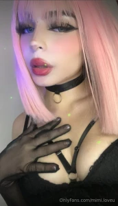 More black cosplay for you