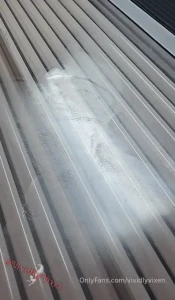 I grind so hard even my sweat is sexy wtf