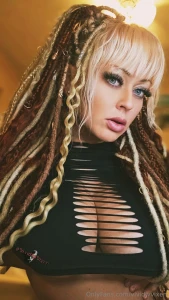 Just a cupcake lookin for her studmuffin