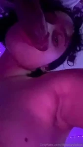 After a long day of work i like to pleasure myself with some cock