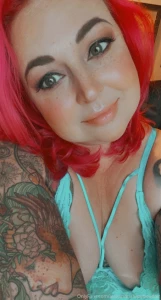 Babeeee i need attention