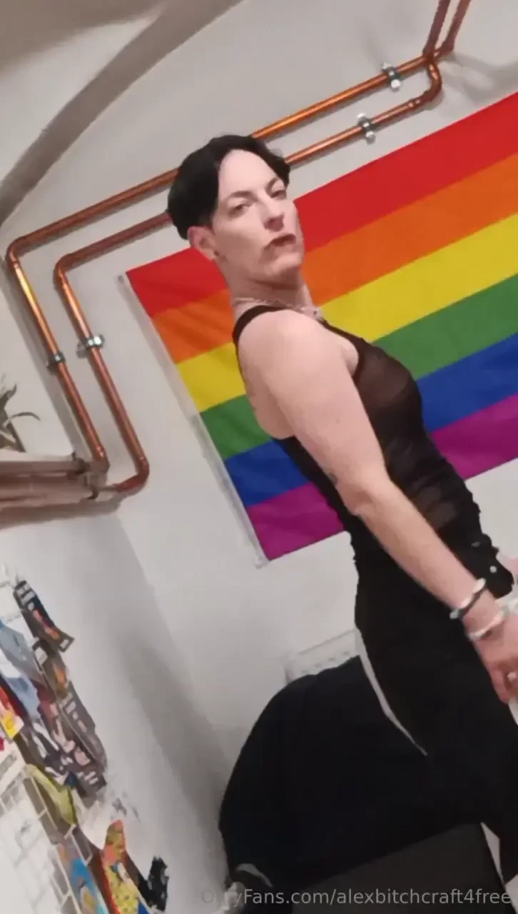 Wie gef llt dir mein neues oberteil how do you like my new top 