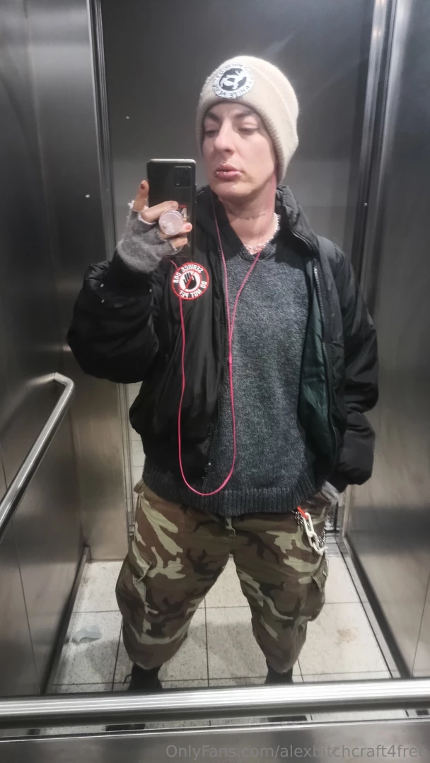 W rdest du mich ansprechen wenn du zu mir in den fahrstuhl steigen w part 1 