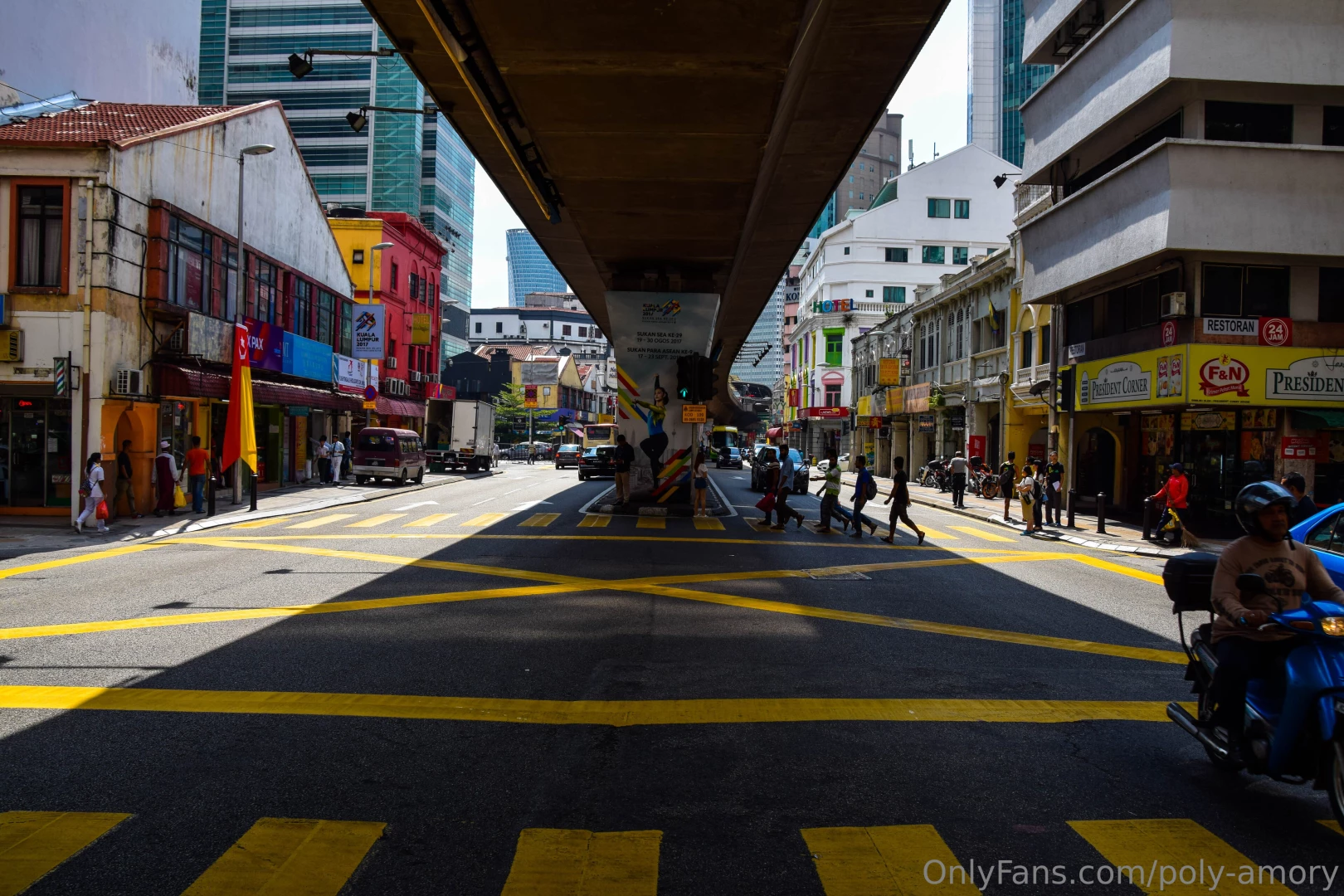 Poly-travel a bit of kuala-lumpur vibe malaysia and tomorrow fly to part 5 