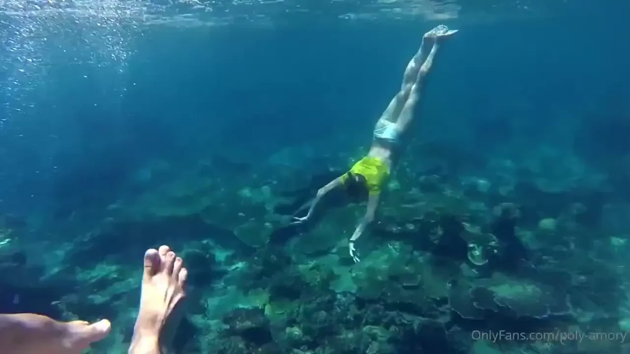 The last day here we just swam all day surrounded by hundreds of 