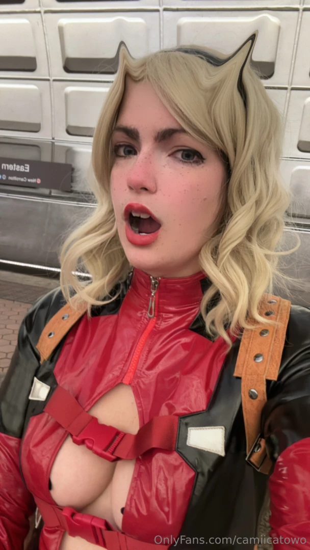 Happy late halloween this last halloweekend i went to a halloween 